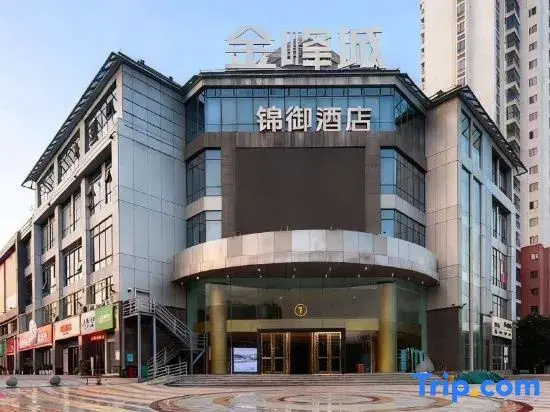 Royal Hotel