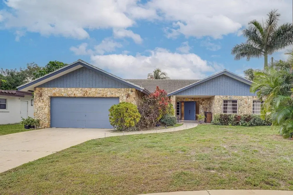 Spacious Family Escape w/ Pool in Deerfield Beach!