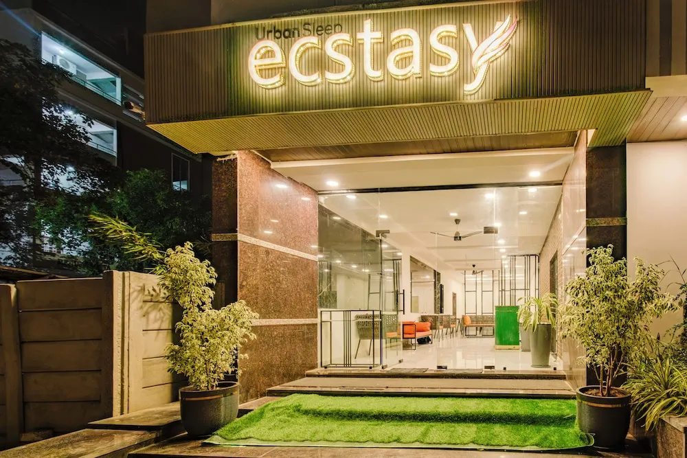 Hotel Ecstasy