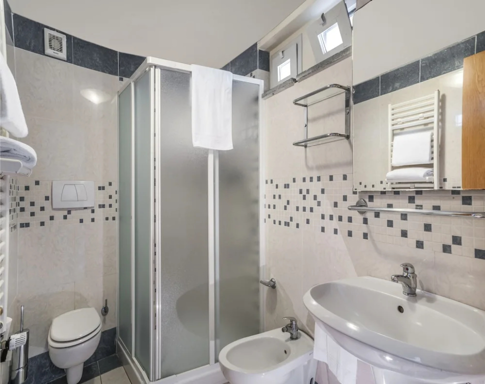1 Bedroom Apartment with balcony