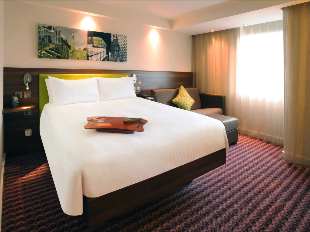 Standard Double room (full double bed)