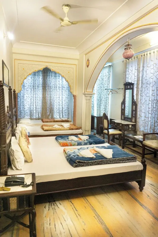 Deluxe Family room