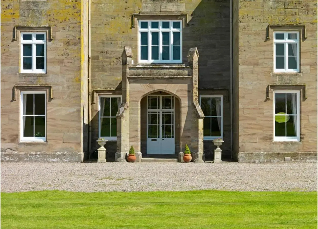 Newcourt Manor