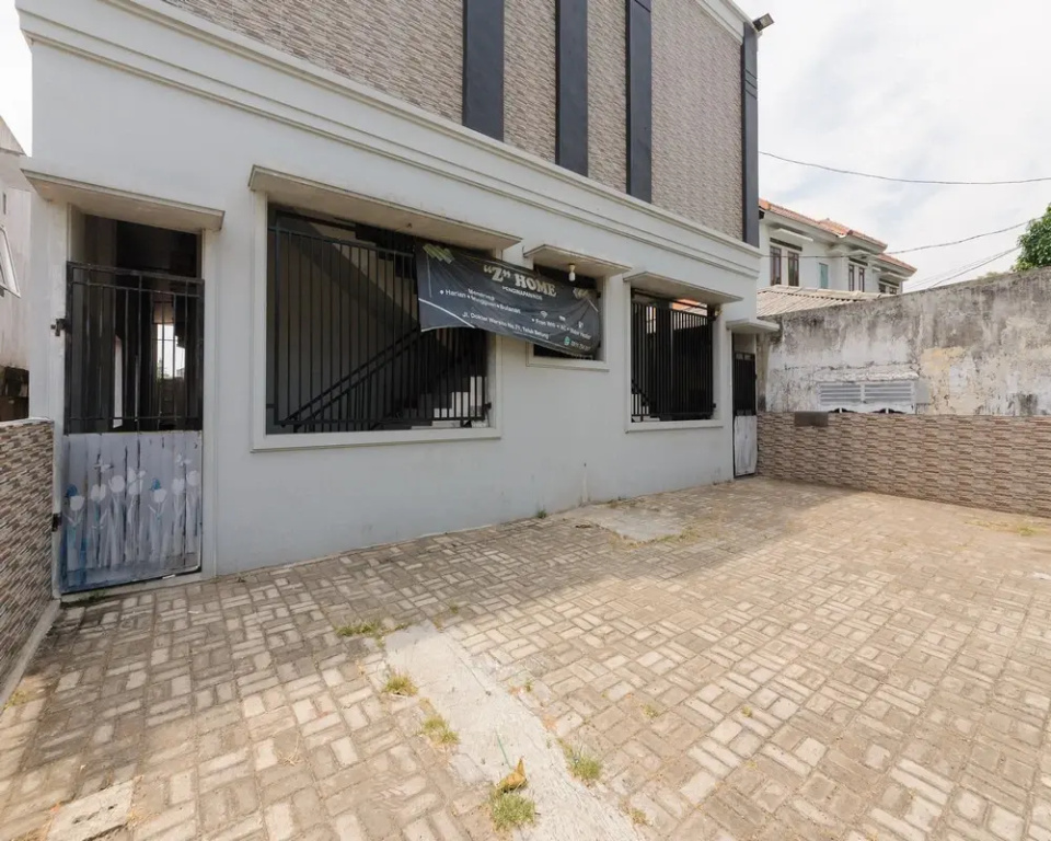 Reddoorz Syariah Jalan Doktor Warsito Lampung