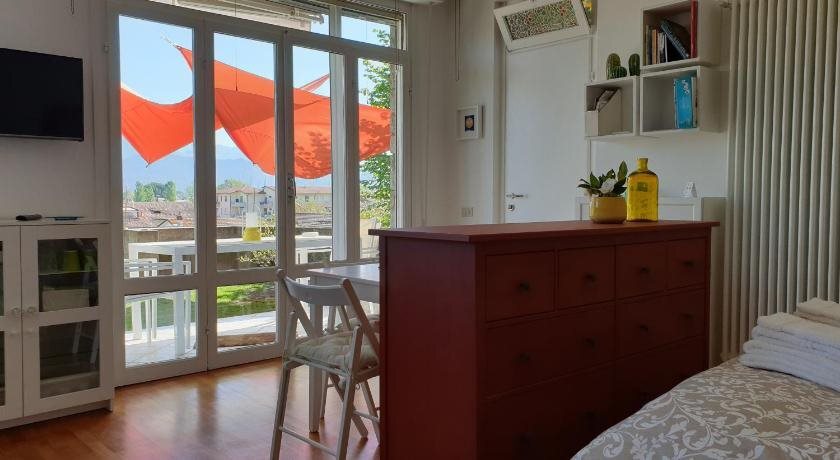 gallery_image_hidden_11