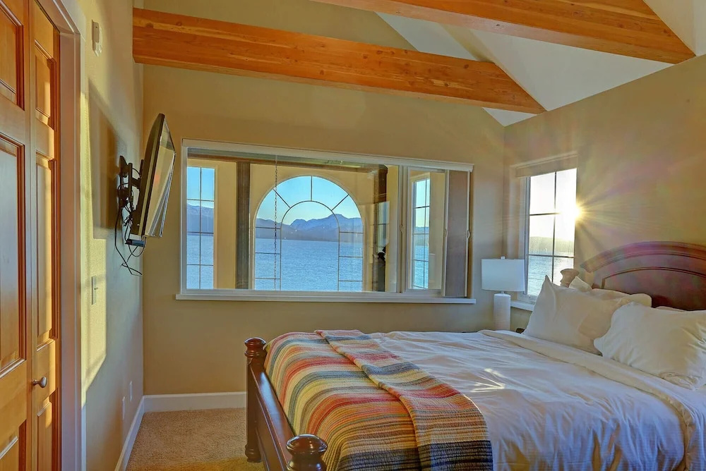 Standard room with bay view