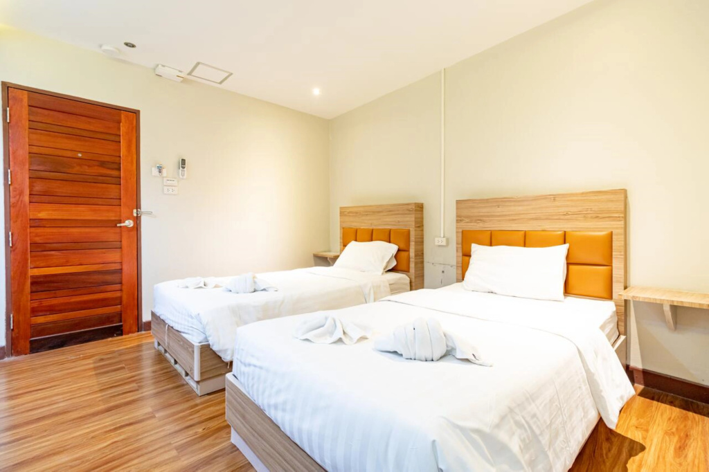 Standard Double room (twin beds)