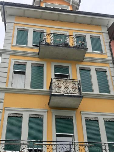 Downtown Apartment 9