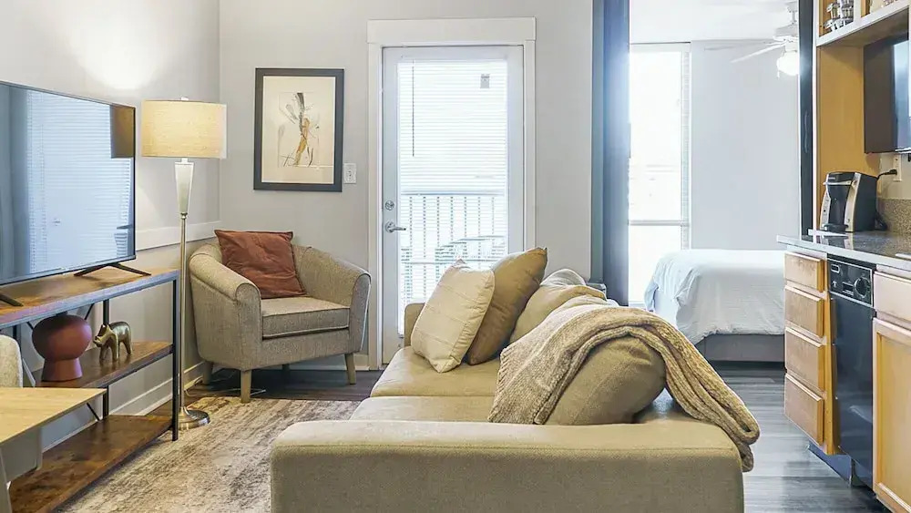 Barsala At 9 On Canal — фото 4