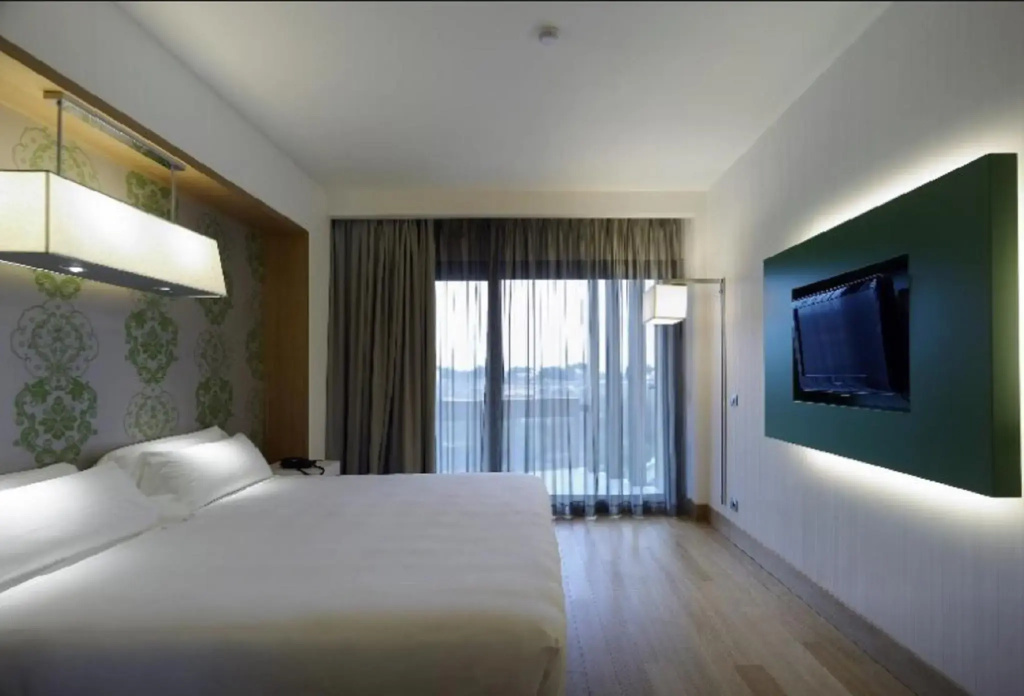 Superior Double room (full double bed)