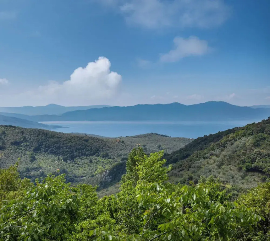 四人别墅，雙人床