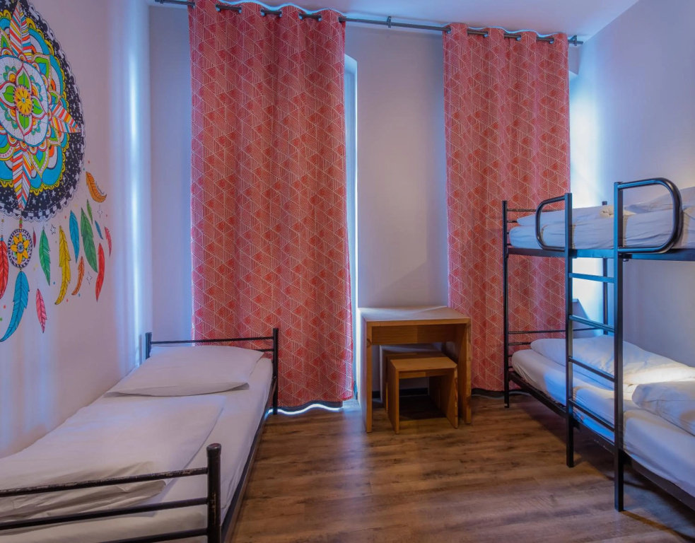 Sunflower Hostel Berlin — 5