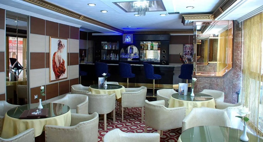 Royal Carine Hotel - Général