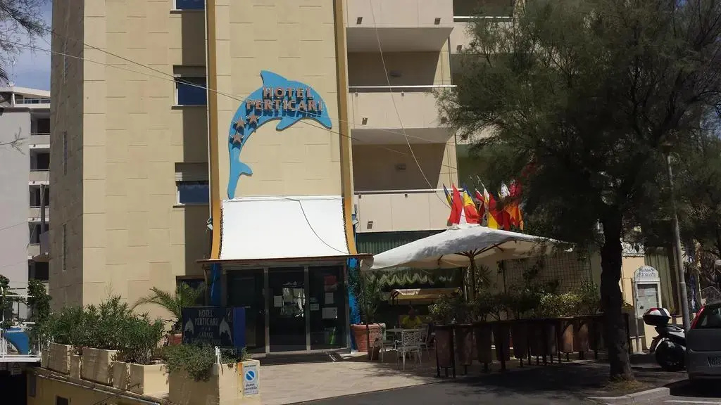 Hotel Perticari