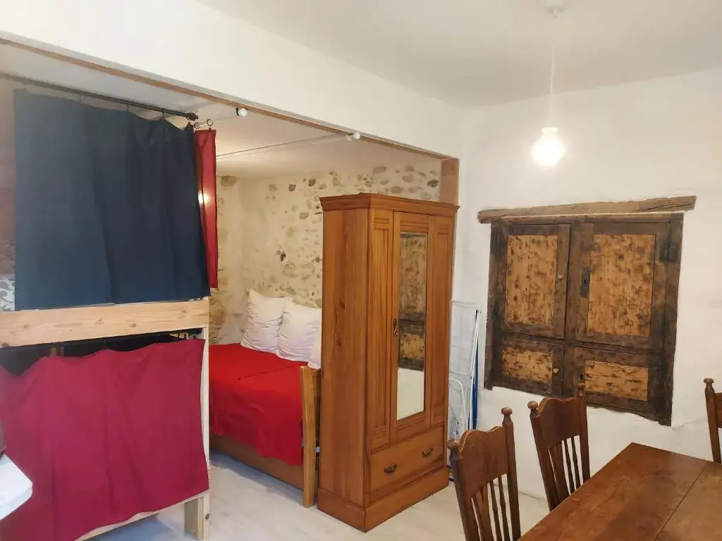 Bed in Dorm