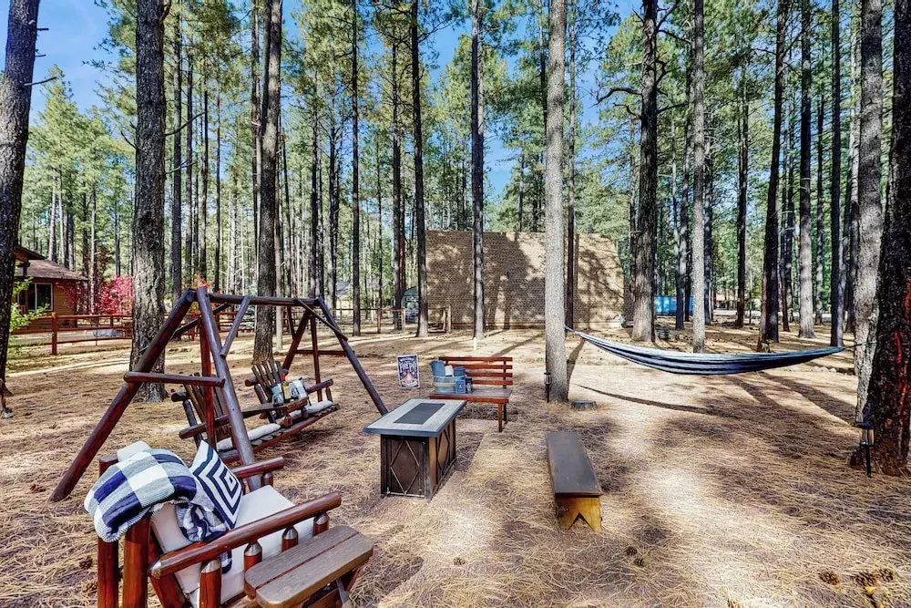 Fire Pit! A-frame Escape, 33 Mi to Sunrise Park