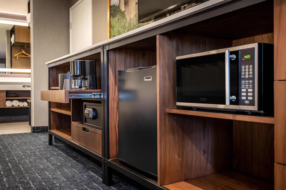 Anaheim Camelot Inn & Suites - Chambres