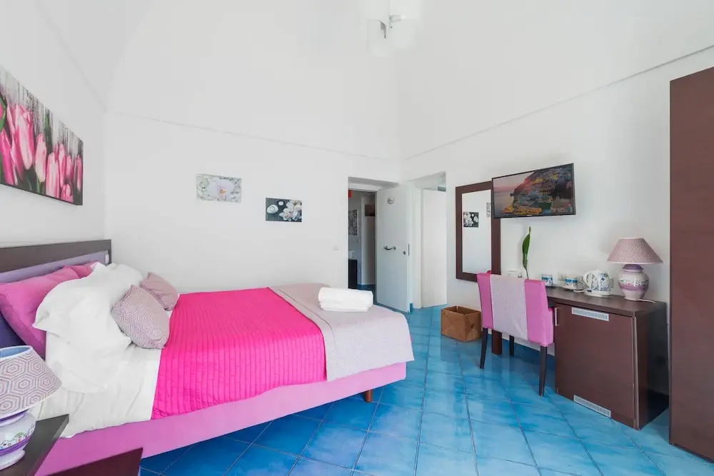 Superior Double room with sea view (full double bed)