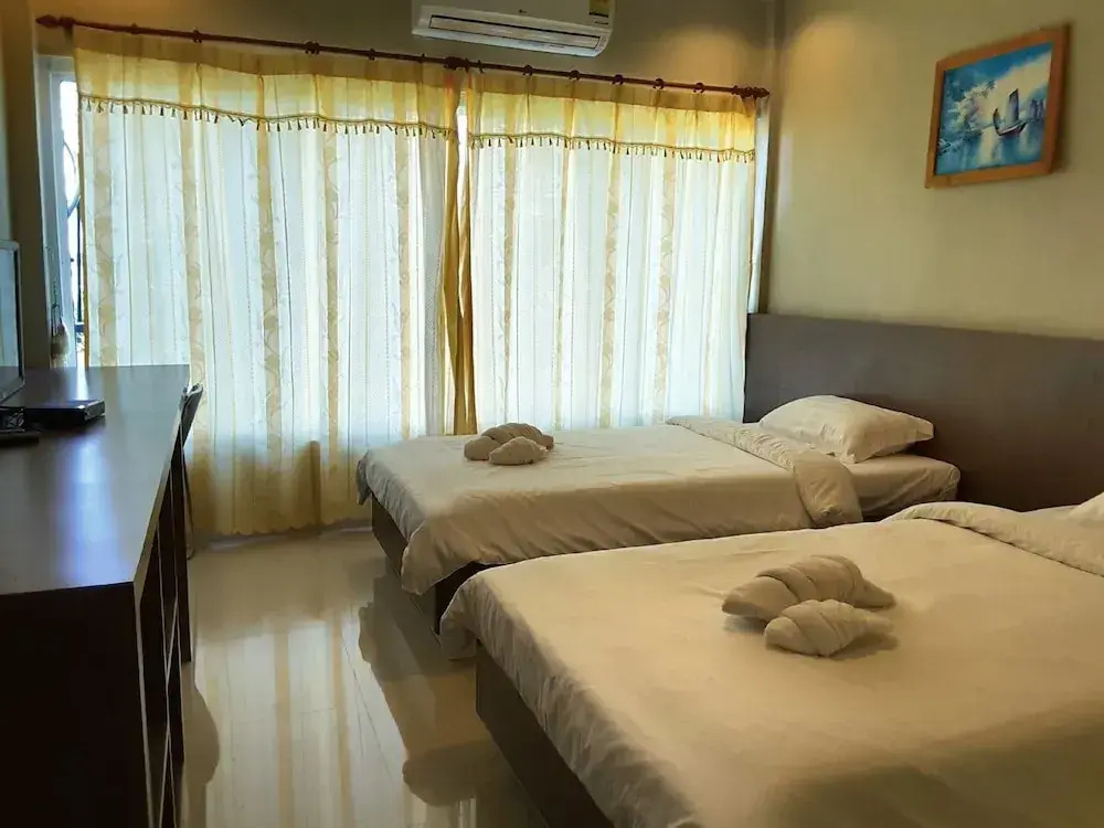 Standard Double room with balcony (twin beds)