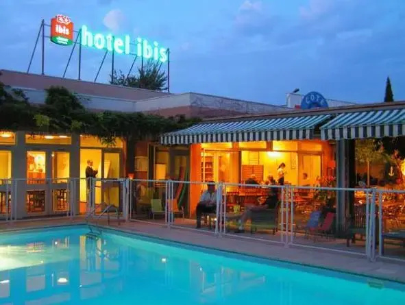 ibis Orange Centre Echangeur A7 A9 - Chambres