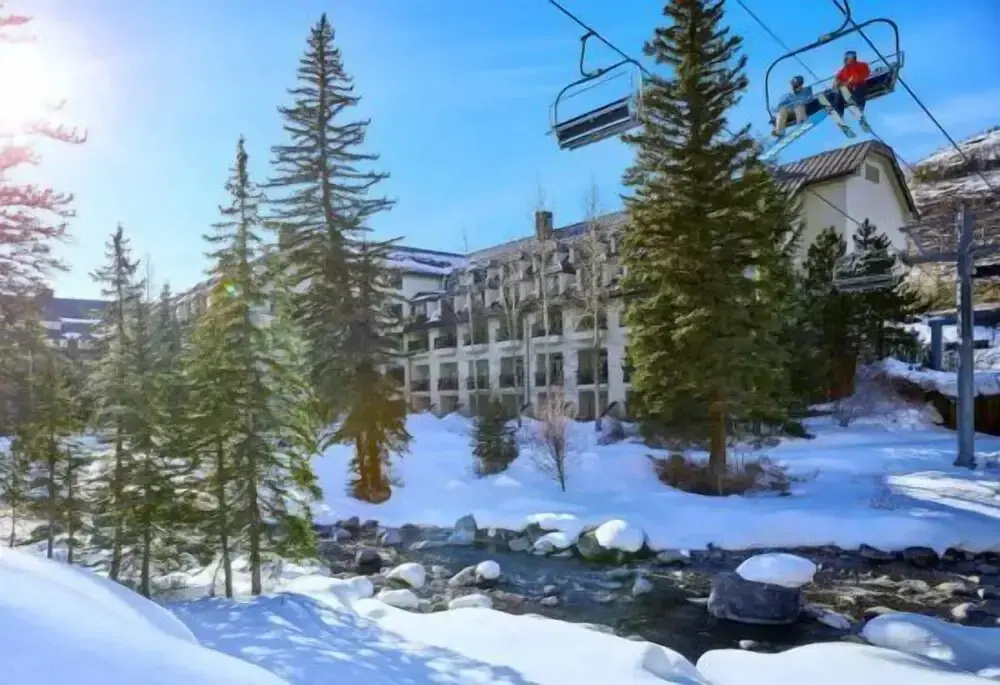 2 Bedroom Platinum Condo Near Chairlift in Cascade Village With Pool and Hot Tub