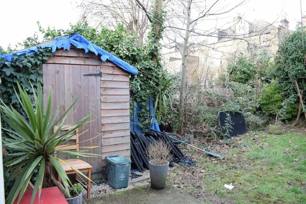 Modern 2 Bedroom in Queens Park With Garden