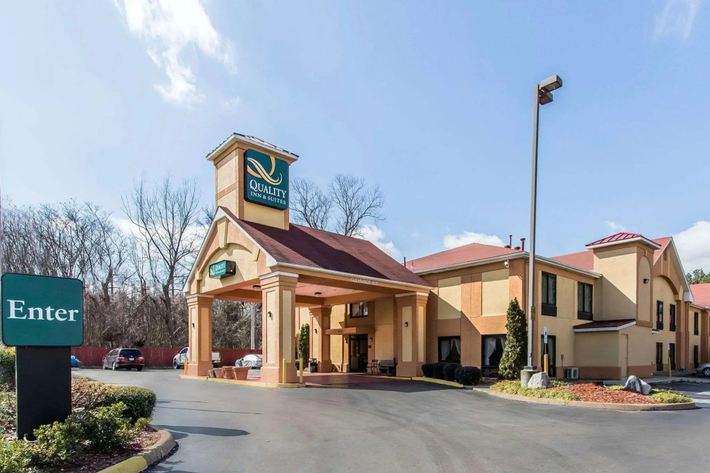 Quality Inn & Suites Memphis East