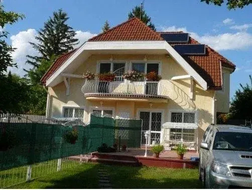 Adra Villa - Balatonkenese