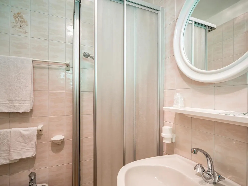 Standard Triple room with balcony