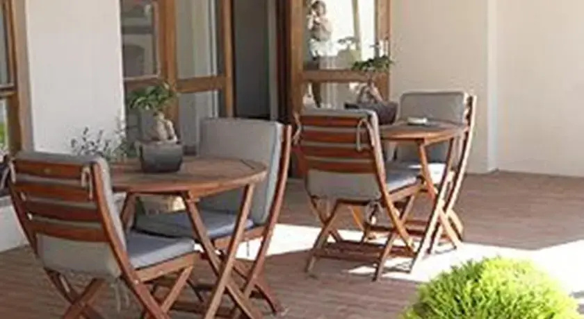 Ninety9 On Villiers Guest House