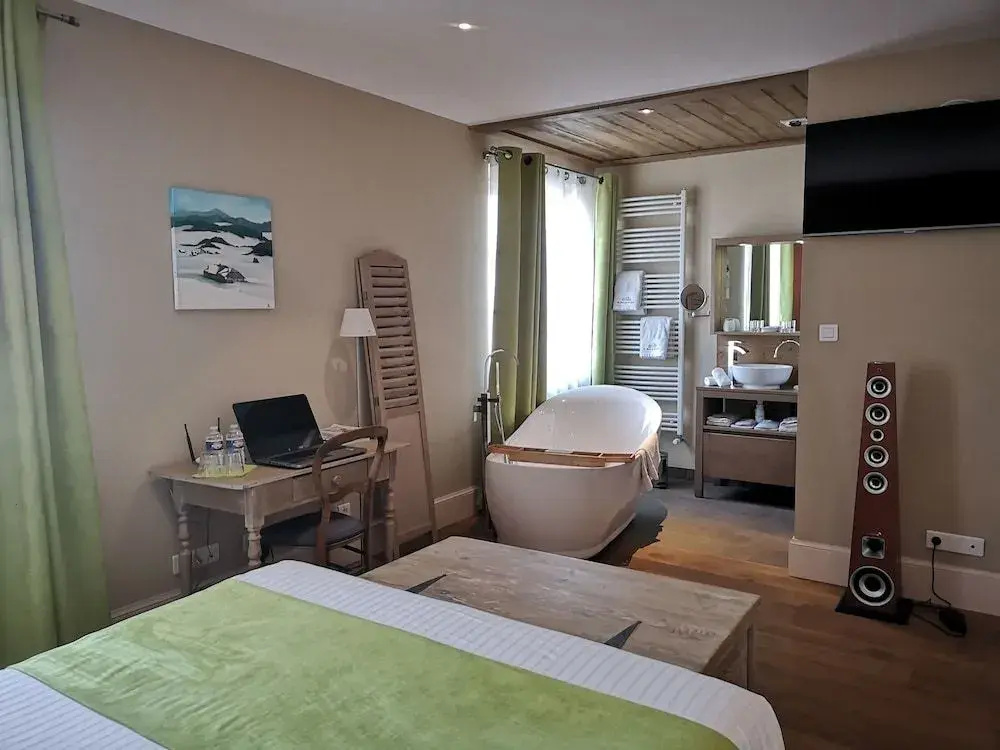 Voir la photo 4 — Le Relais des Deux Tours