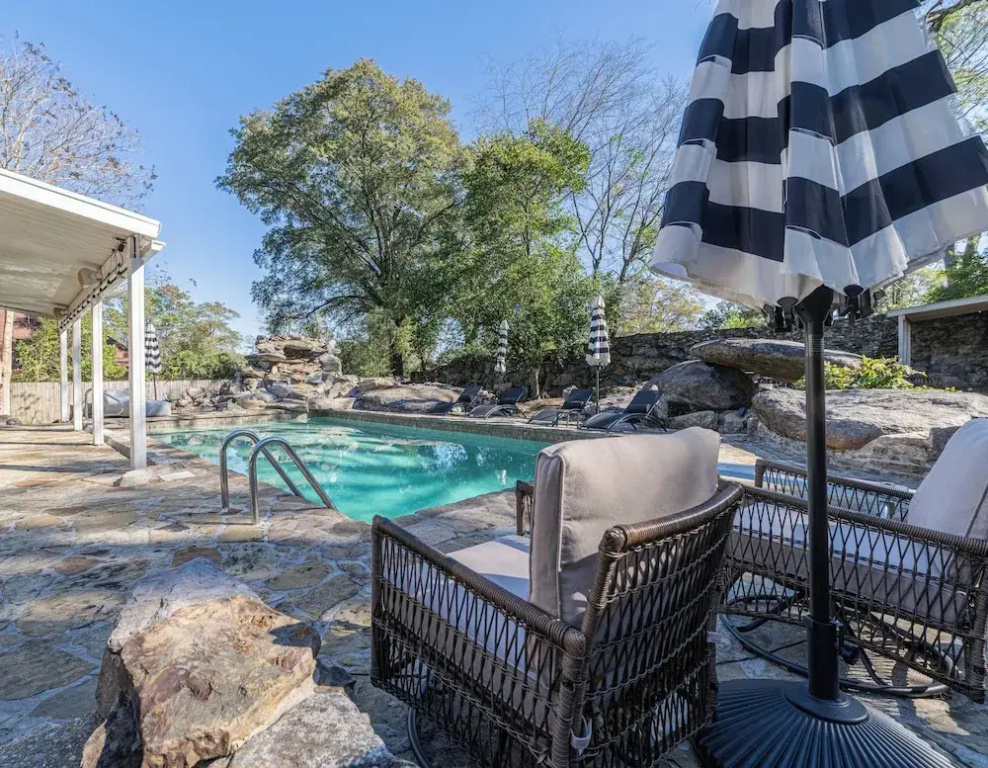 Charming Columbus Retreat 3BR Pool&Games
