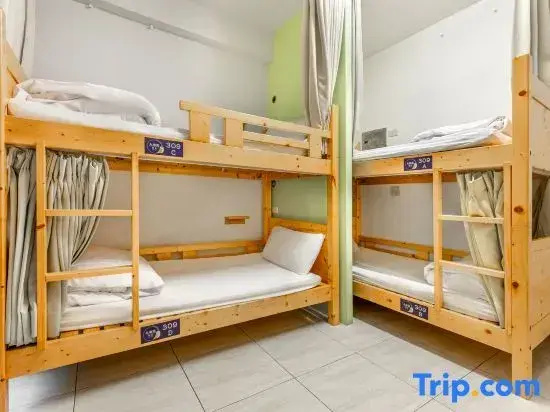 Bed in Dorm (male dorm)