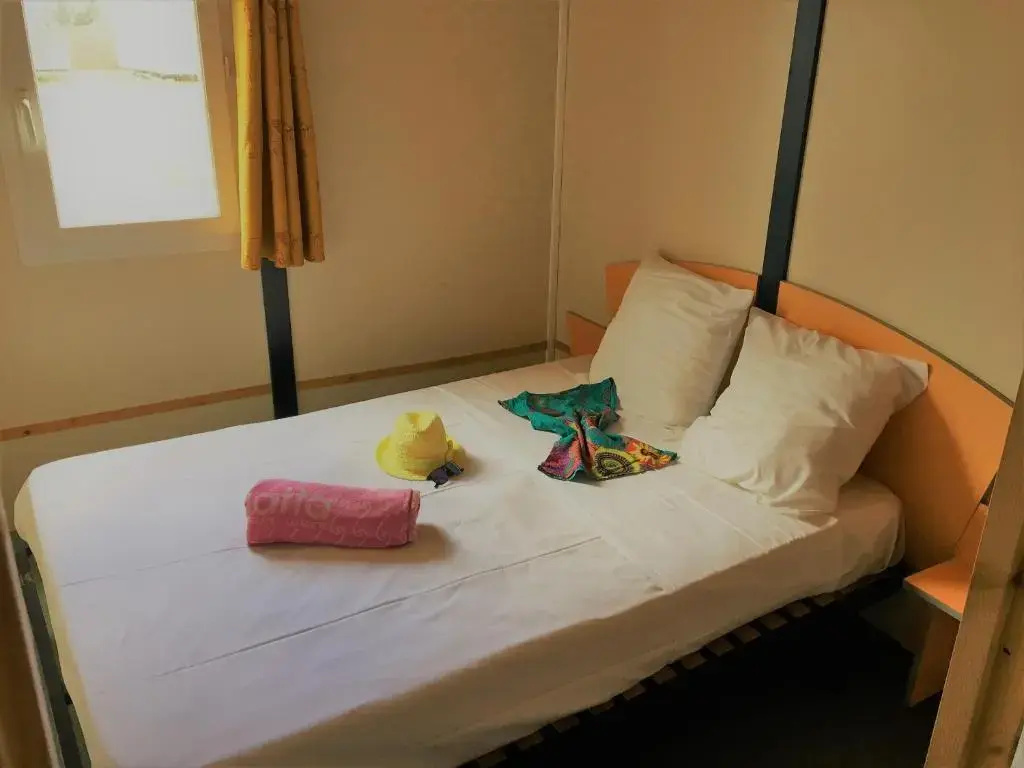 Bed in Dorm