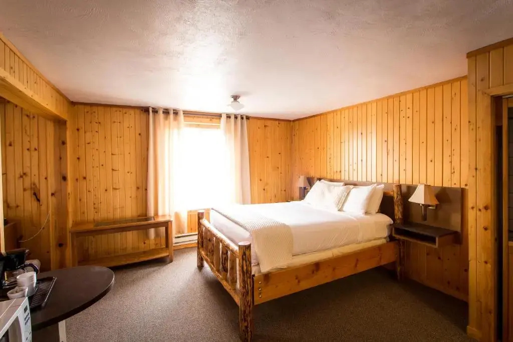 Deluxe Family room