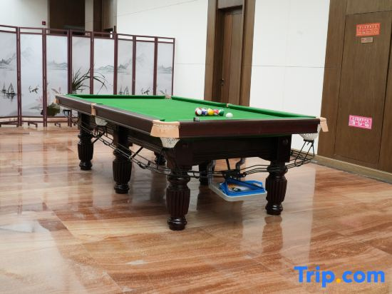 Zouping Snowflake Mountain Yiting Hotel (Yinghuashan High-speed Railway Station Branch)