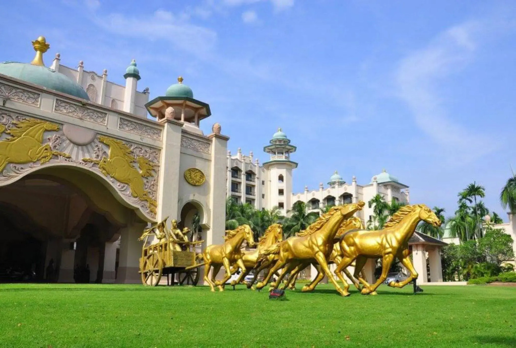 Palace Of The Golden Horses Hotel
