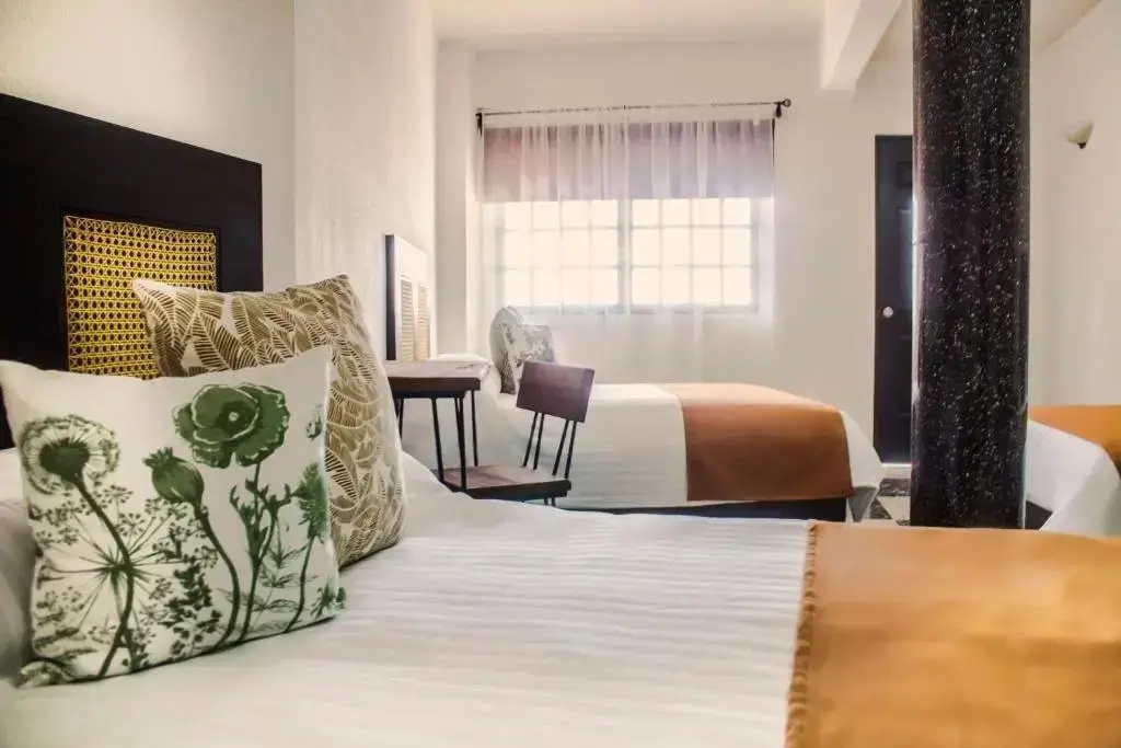 Standard Triple room with balcony