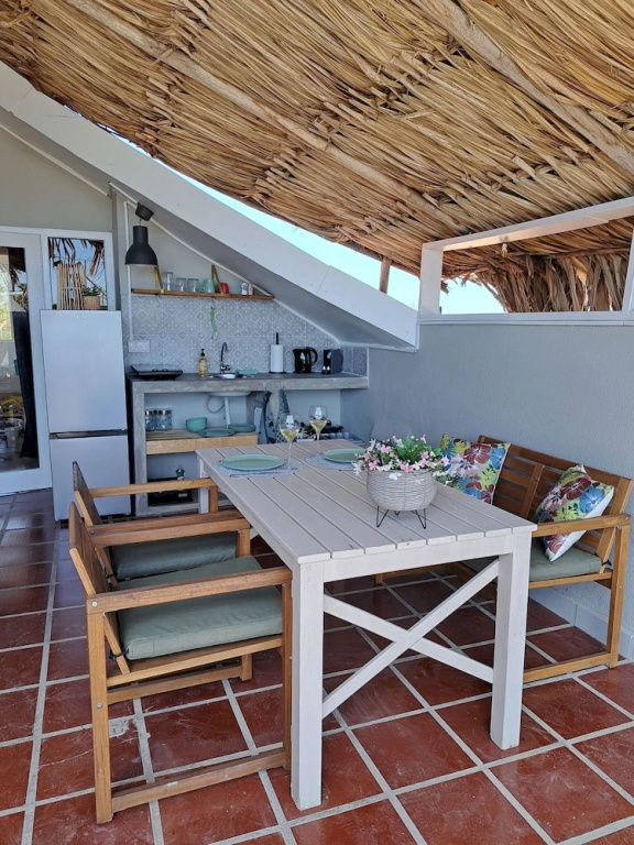 Deluxe Double Suite with ocean view (full double bed)