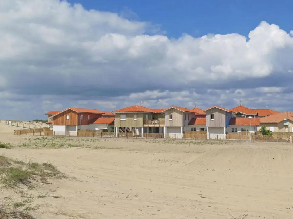 Beach & Waterfront