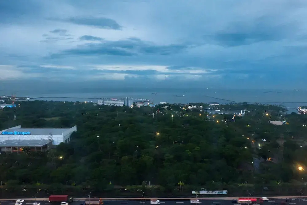 New Northland Apartment With Ancol Seaview