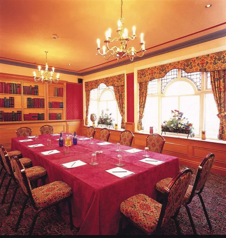 Hallmark Inn Chester - Général