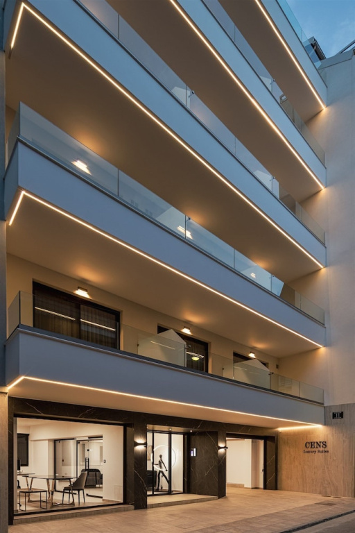 Cens Bronze Luxury Suites