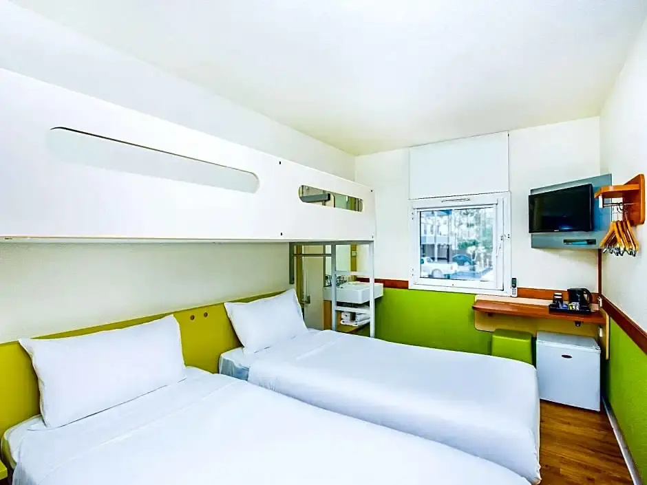 Standard Double room (twin beds)