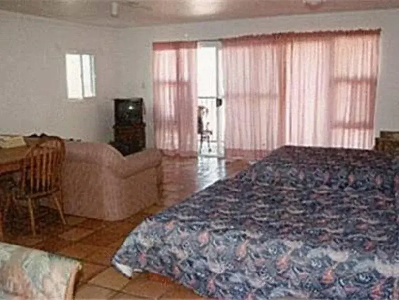 Backpackers Vacation Inn and Hostel