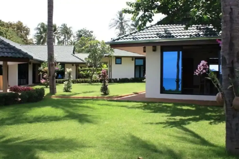 5 Bedroom Beach Front Villa on Samrong Bay