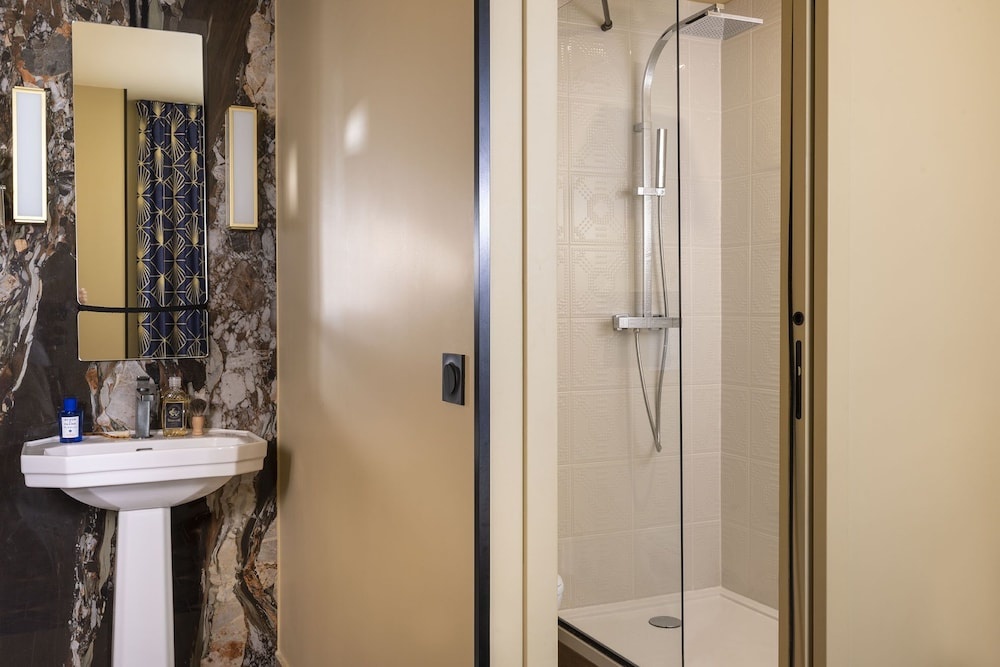 Hotel Le Rocroy 55