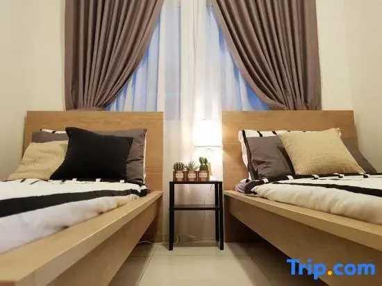 3 Bedrooms Apartment
