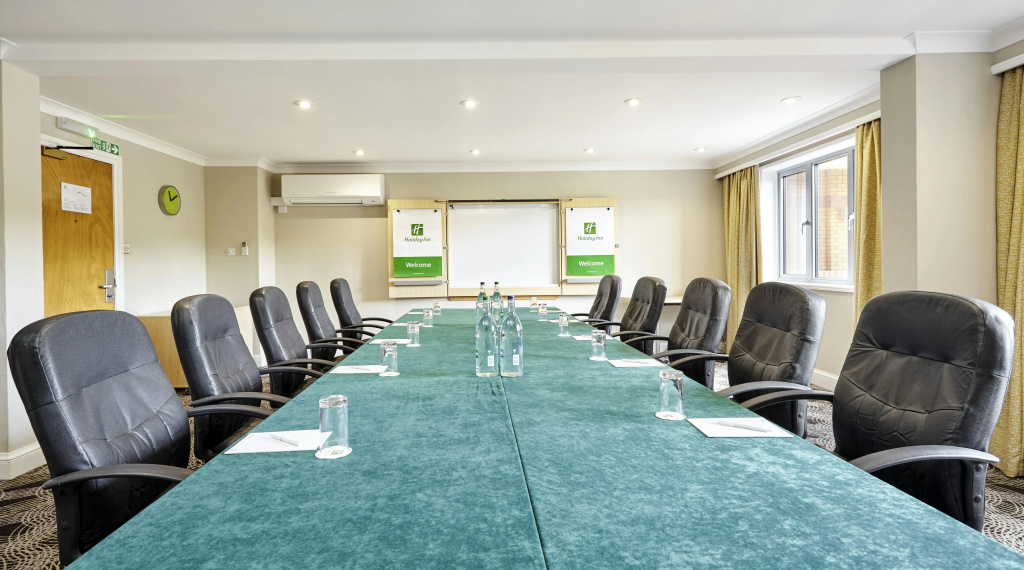 Holiday Inn Cardiff - North M4 by IHG - Général