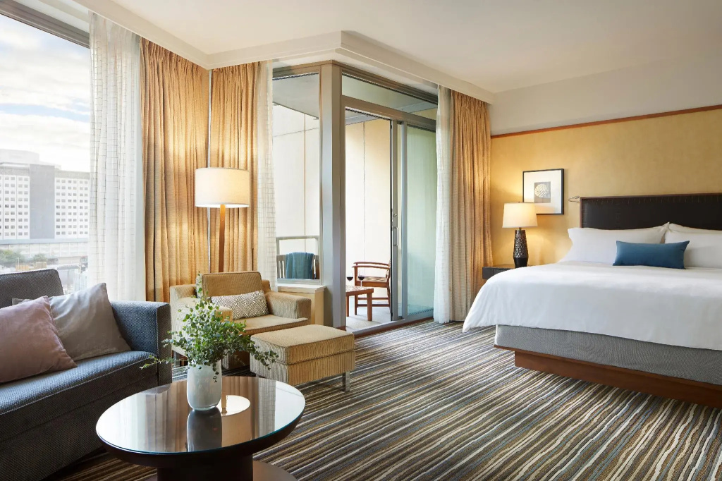 Suite with balcony